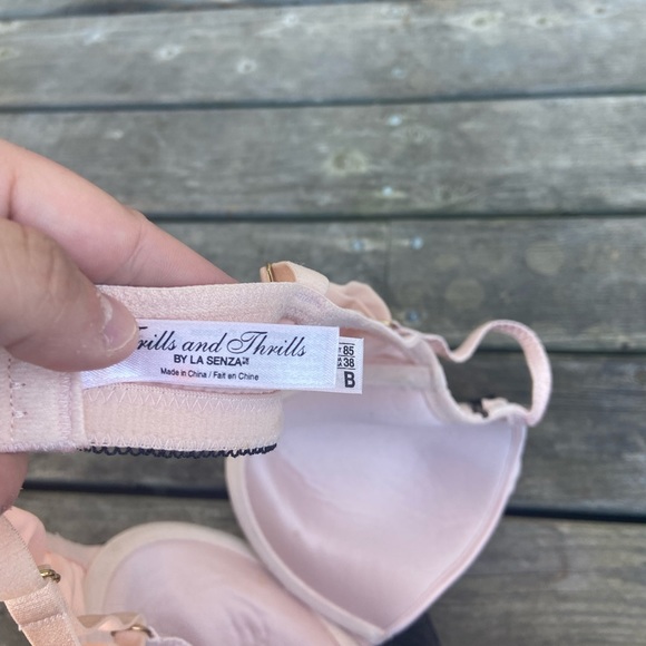 Frills and Thrills by La Senza Size 38B Bra Beige Black - Picture 5 of 6